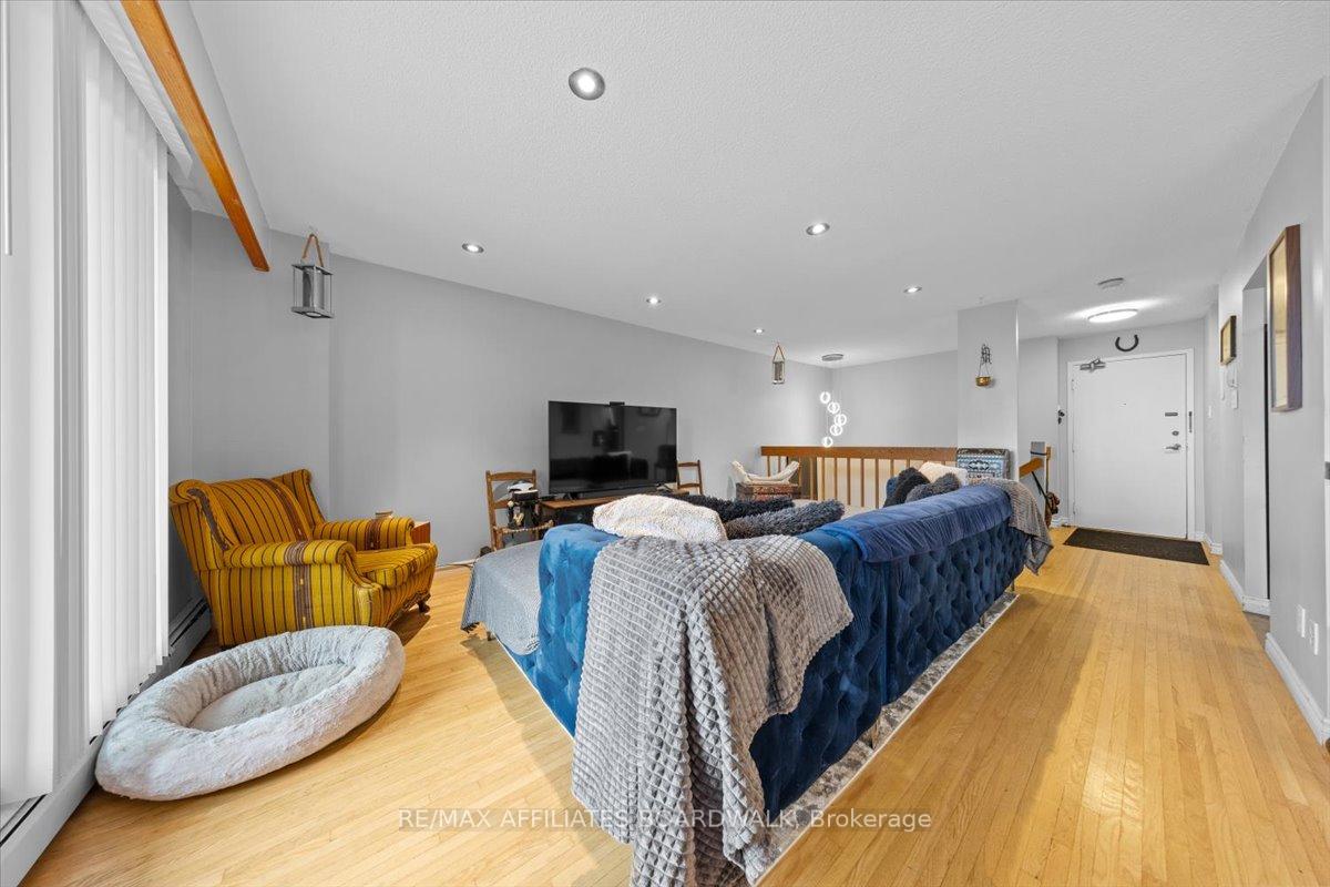 Photo 6 of Unit 410, 2650 Southvale Crescent, Ottawa, Sheffield Glen/Industrial Park — HOMEH