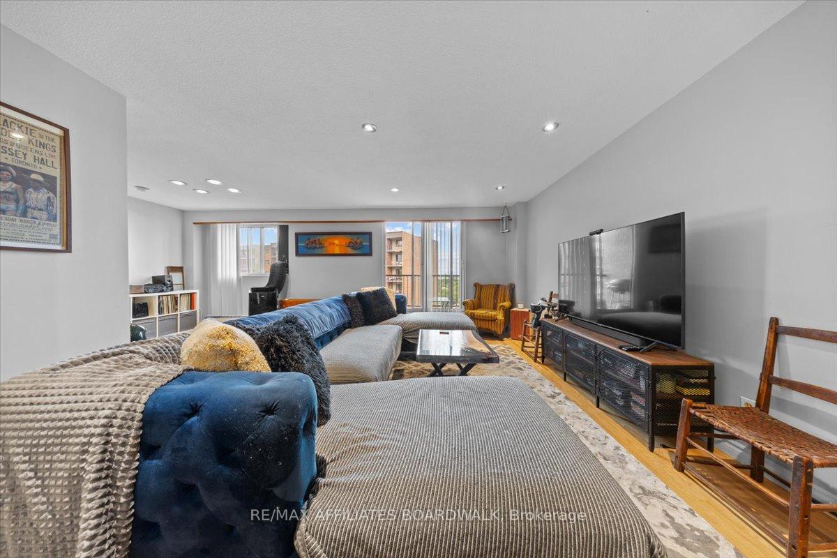 Photo 7 of Unit 410, 2650 Southvale Crescent, Ottawa, Sheffield Glen/Industrial Park — HOMEH