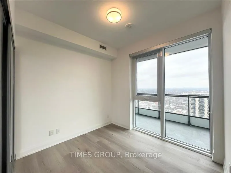 Photo 5 of Unit 2705, 55 Broadway Avenue, Toronto, Mount Pleasant West — HOMEH