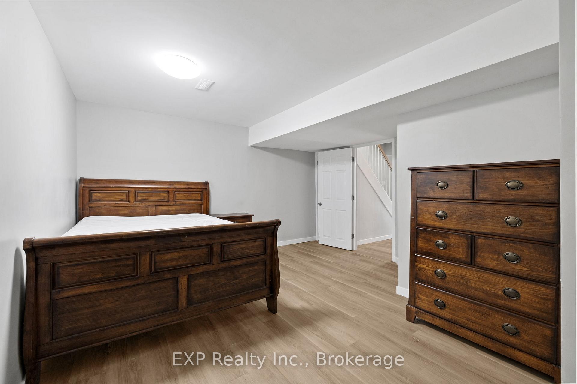 Photo 9 of 21 Durbin Court, Ottawa, Kanata - Katimavik — HOMEH