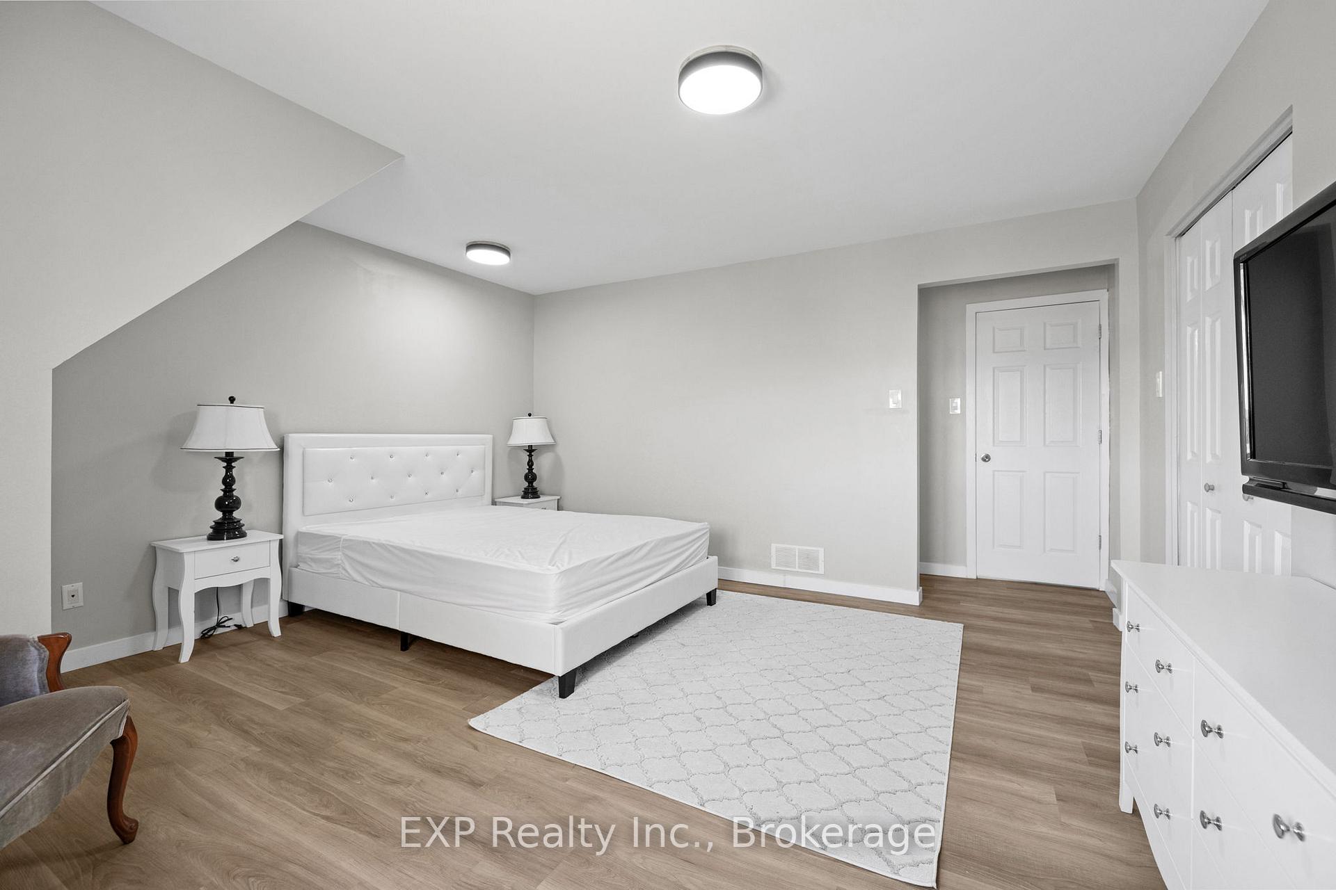 Photo 32 of 21 Durbin Court, Ottawa, Kanata - Katimavik — HOMEH