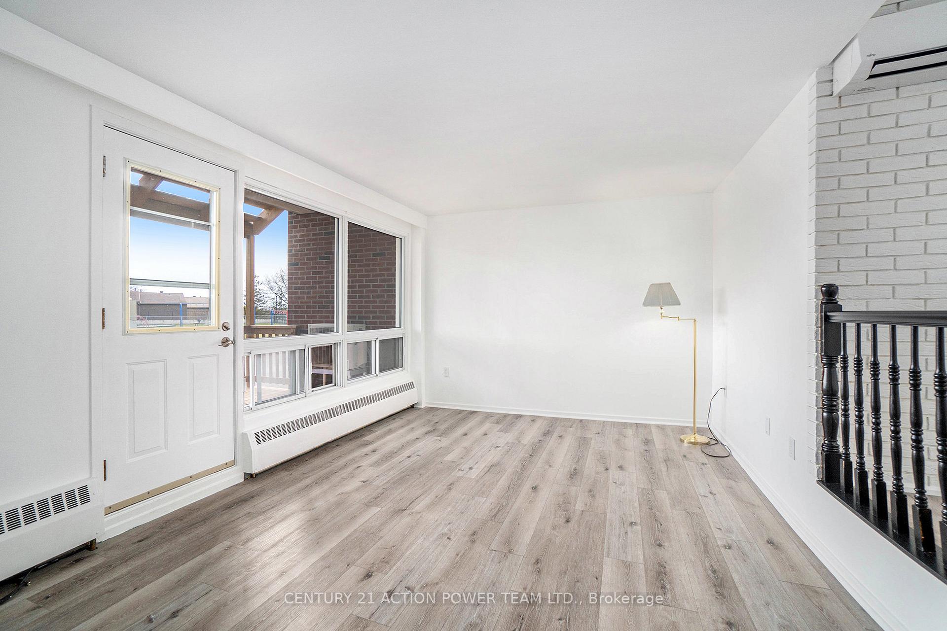 Photo 6 of Unit 114, 915 Elmsmere Road, Ottawa, Beacon Hill South — HOMEH