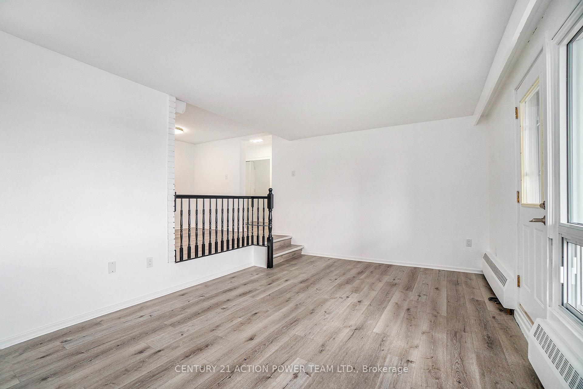 Photo 7 of Unit 114, 915 Elmsmere Road, Ottawa, Beacon Hill South — HOMEH