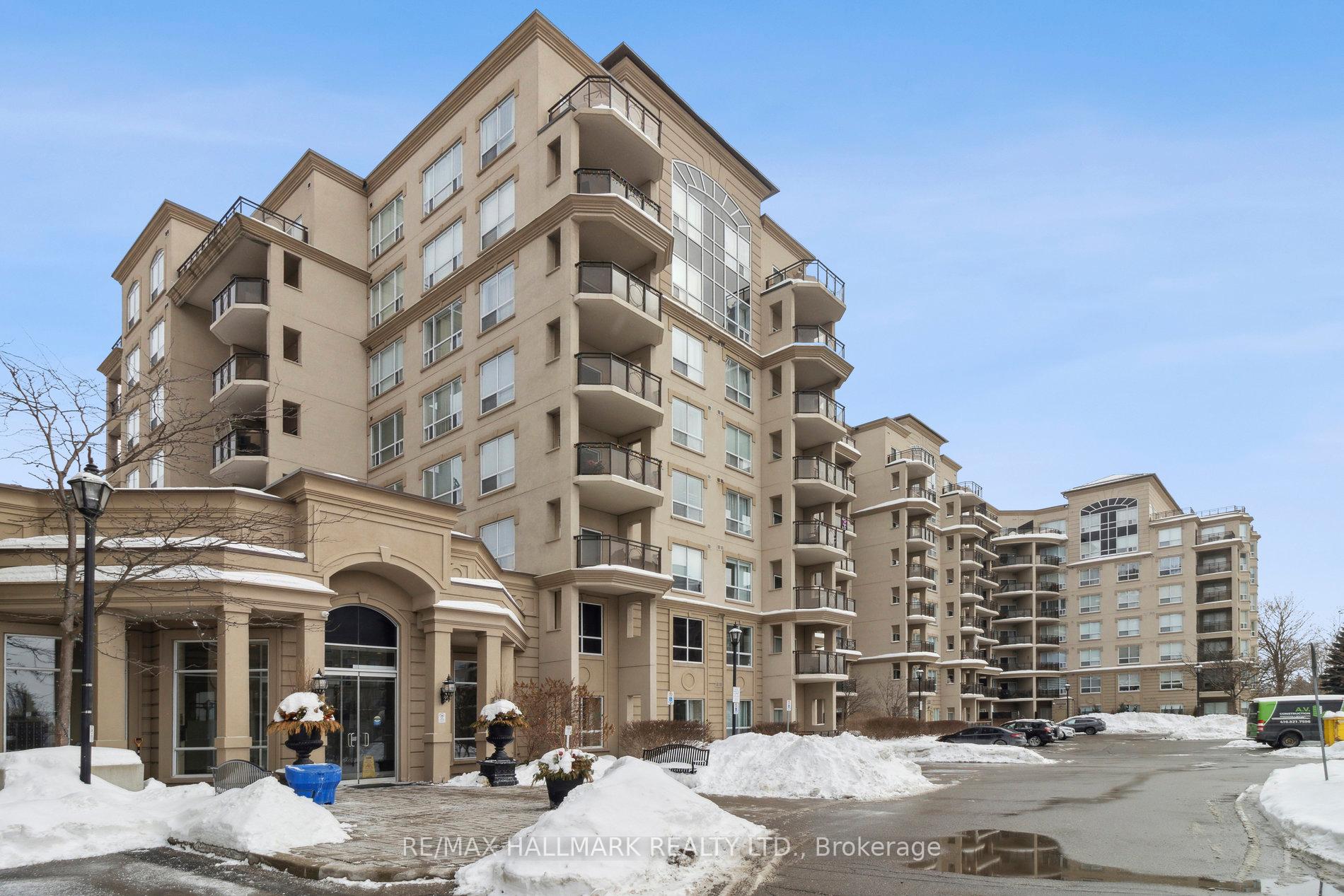 Front of Unit 713, 2 Maison Parc Court