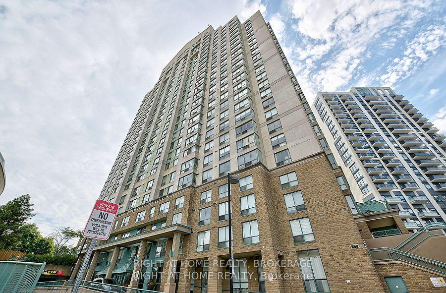 Front of Unit 206, 101 Subway Crescent