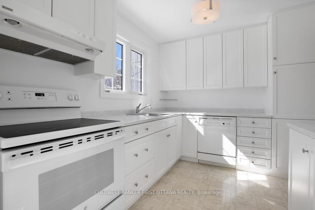 Photo 13 of 446 Kintyre Private, Ottawa, Carleton Square — HOMEH