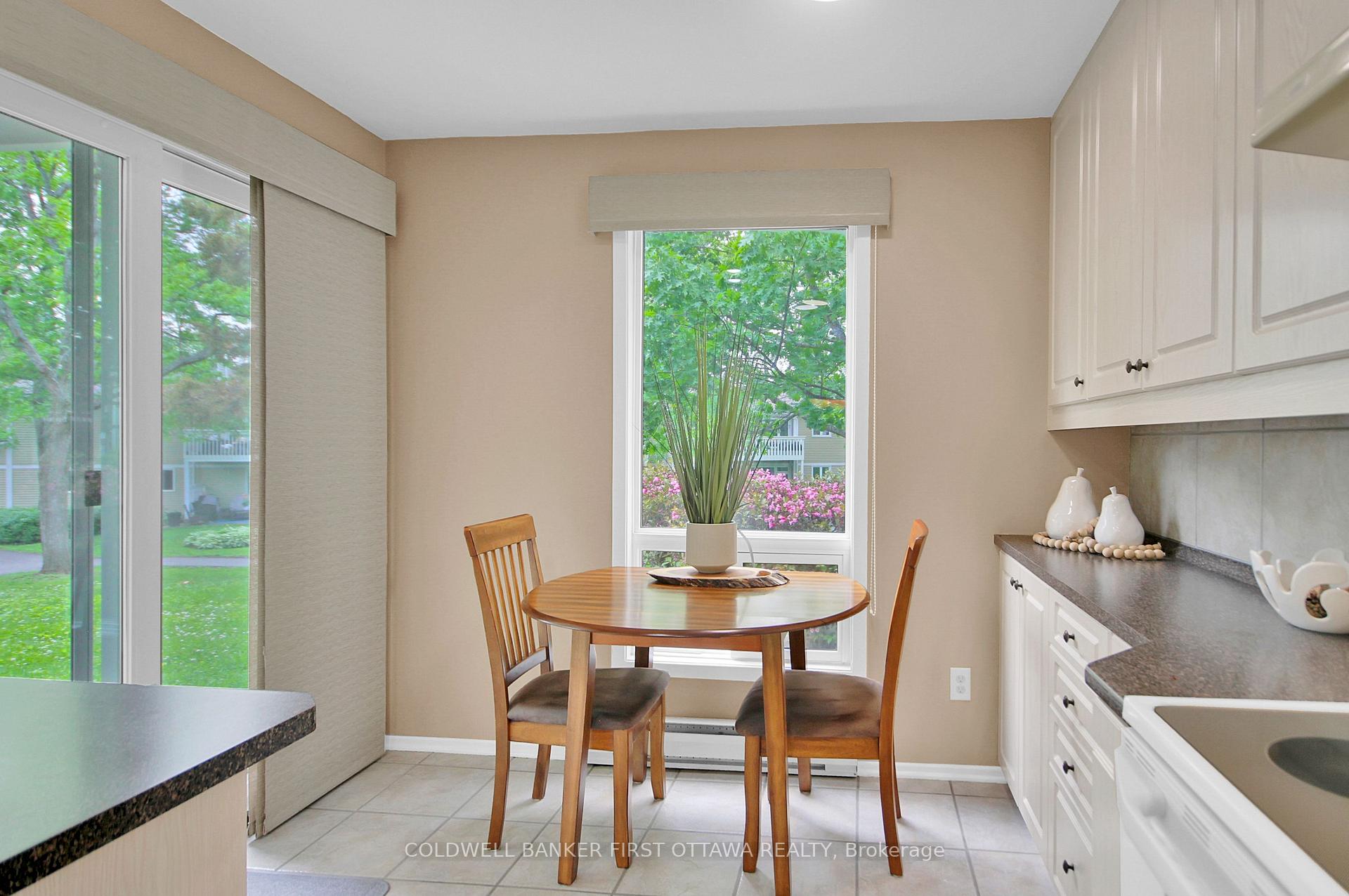 Photo 5 of 14A Stonehill Court, Ottawa, Kanata - Bridlewood — HOMEH
