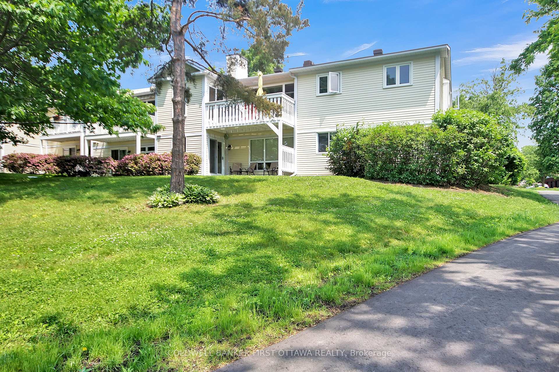 Photo 17 of 14A Stonehill Court, Ottawa, Kanata - Bridlewood — HOMEH