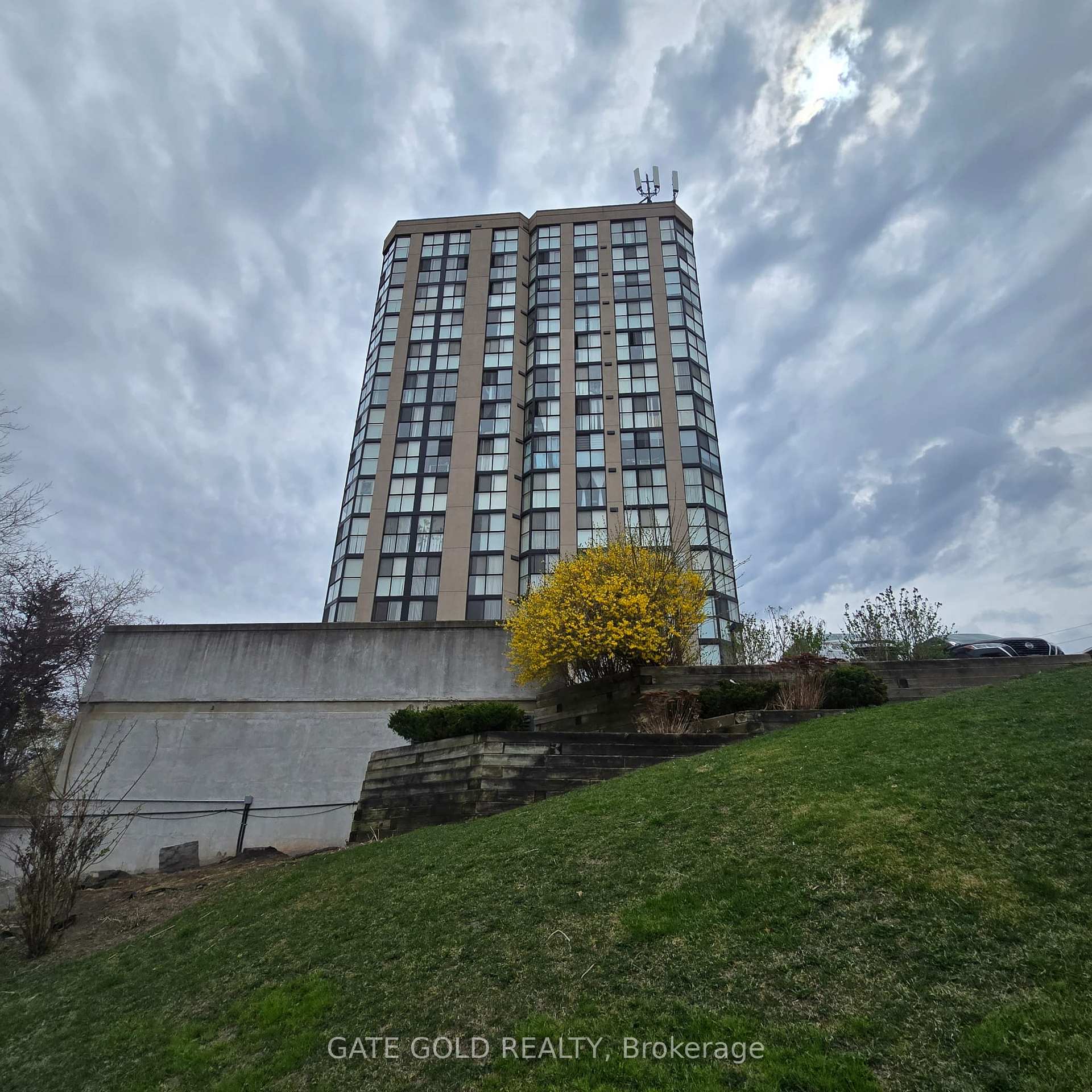 Front of Unit LPH2, 600 Rexdale Boulevard