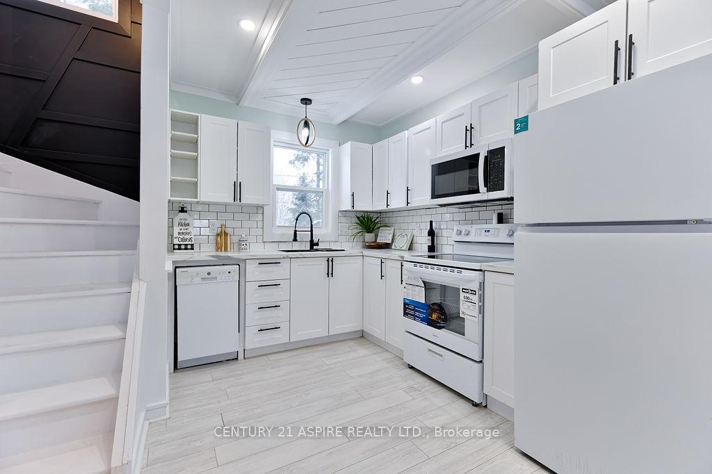 Photo 5 of 43 Glendale Avenue, Deep River — HOMEH