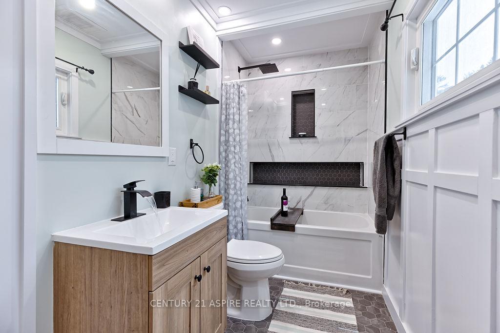 Photo 20 of 43 Glendale Avenue, Deep River — HOMEH