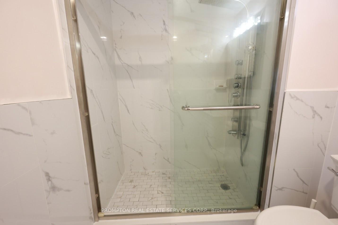 Photo 1 of Unit 19, 5 St Moritz Way, Markham, Unionville — HOMEH