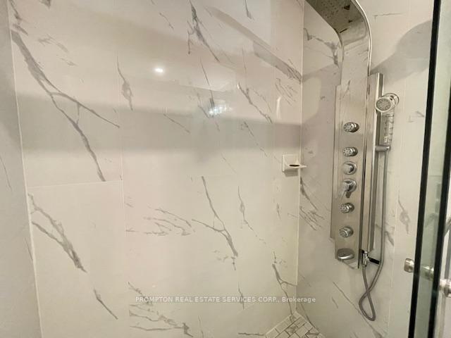 Photo 2 of Unit 19, 5 St Moritz Way, Markham, Unionville — HOMEH