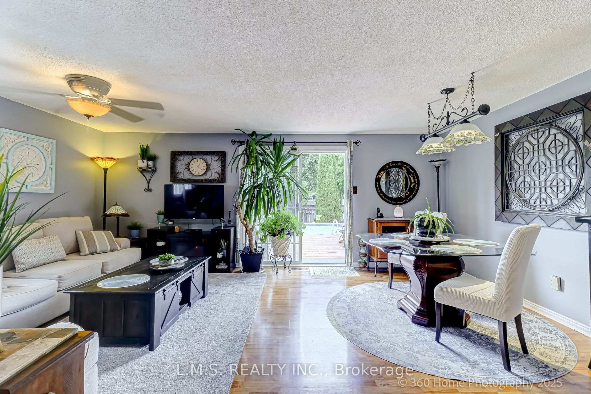 Photo 7 of 90 Shakespeare Crescent, Barrie, Letitia Heights — HOMEH