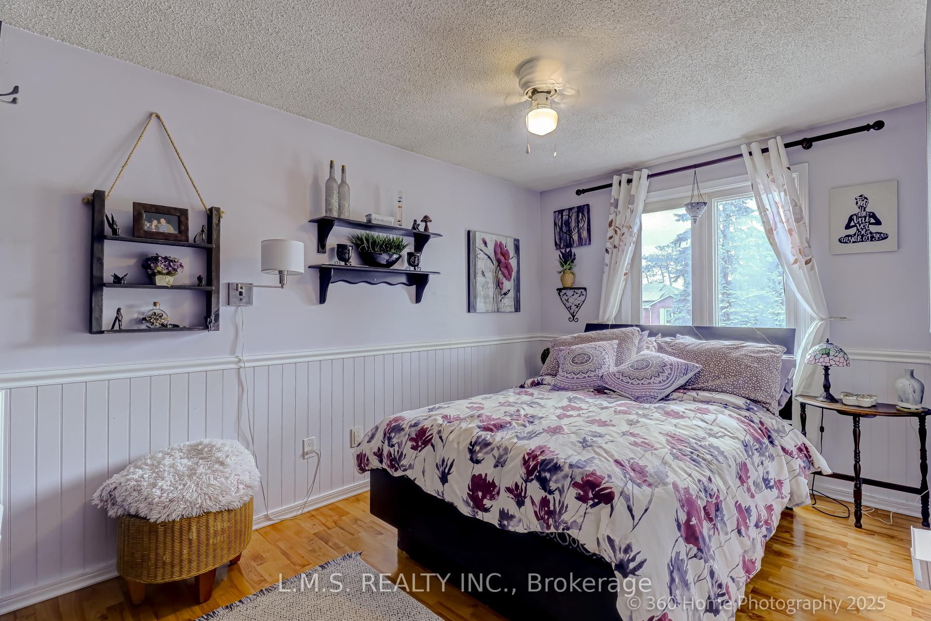Photo 18 of 90 Shakespeare Crescent, Barrie, Letitia Heights — HOMEH