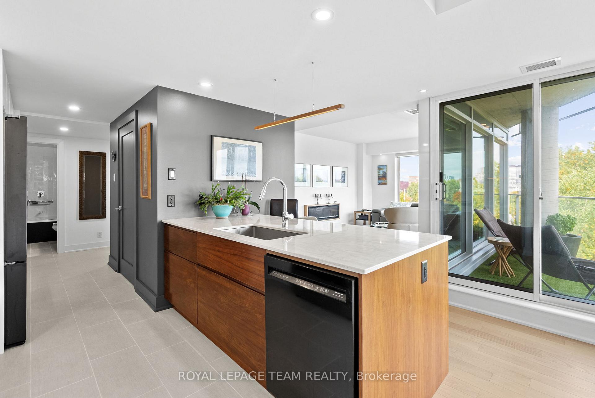 Photo 5 of Unit 406, 200 Lett Street, Ottawa, West Centre Town — HOMEH