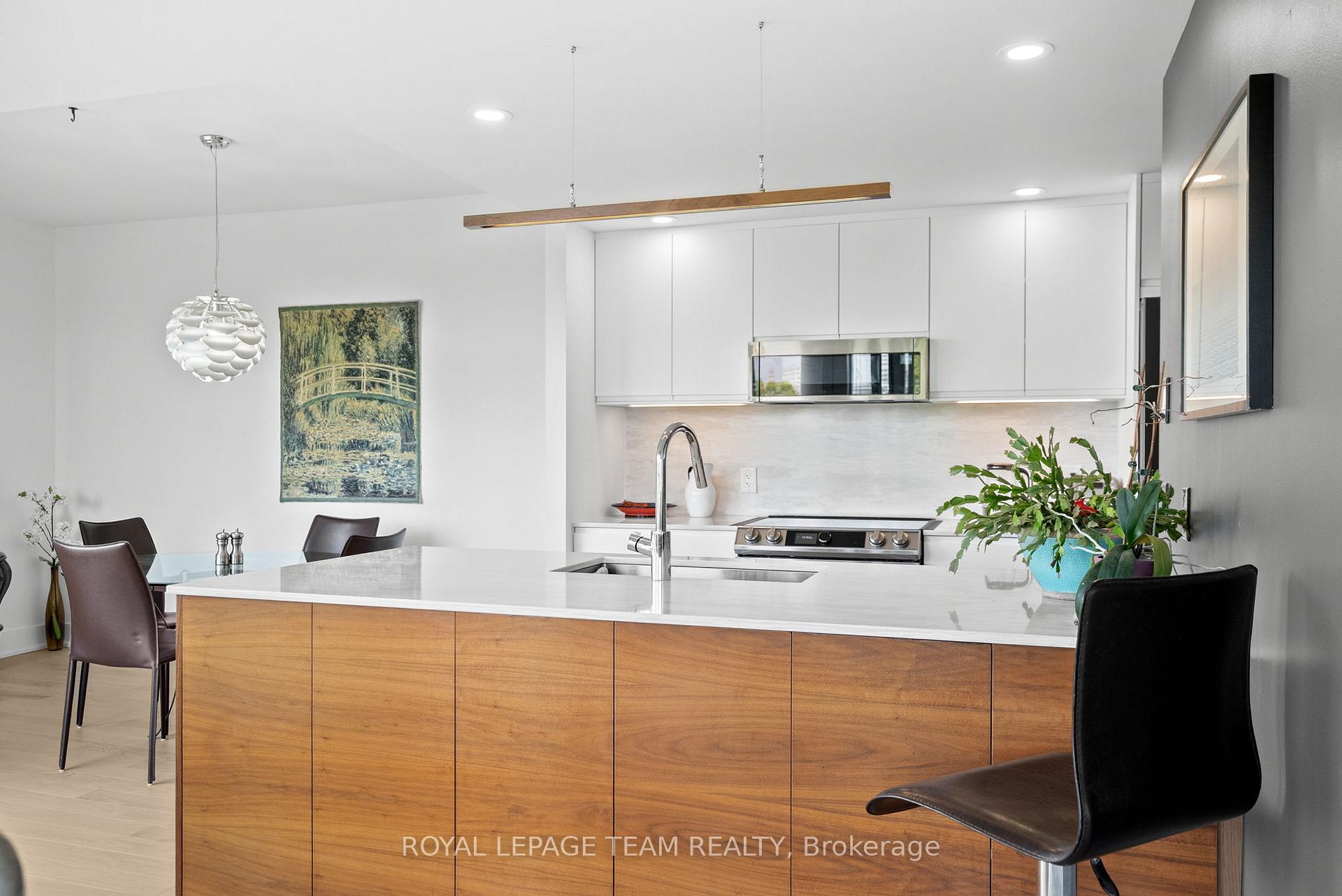 Photo 6 of Unit 406, 200 Lett Street, Ottawa, West Centre Town — HOMEH