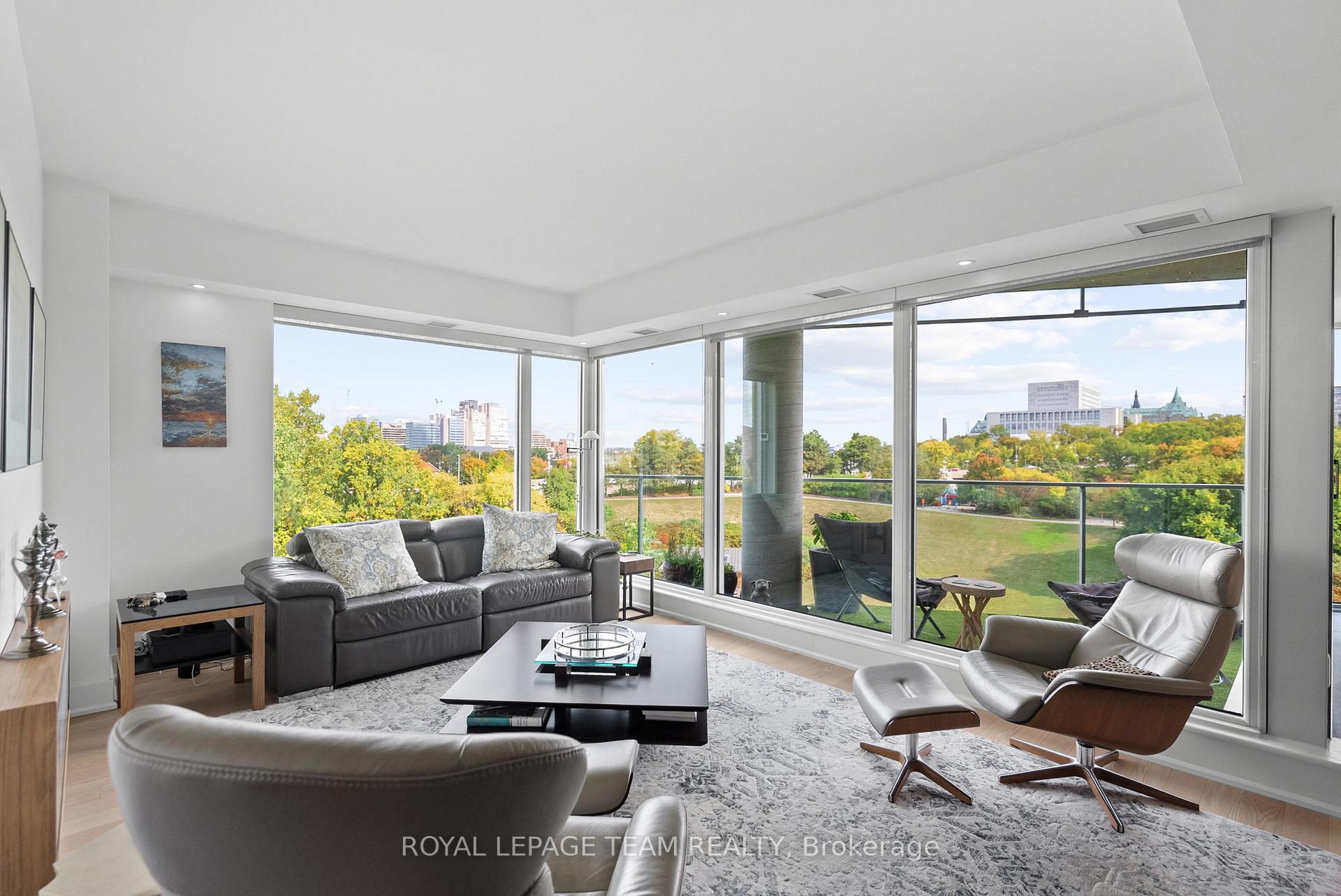 Photo 11 of Unit 406, 200 Lett Street, Ottawa, West Centre Town — HOMEH