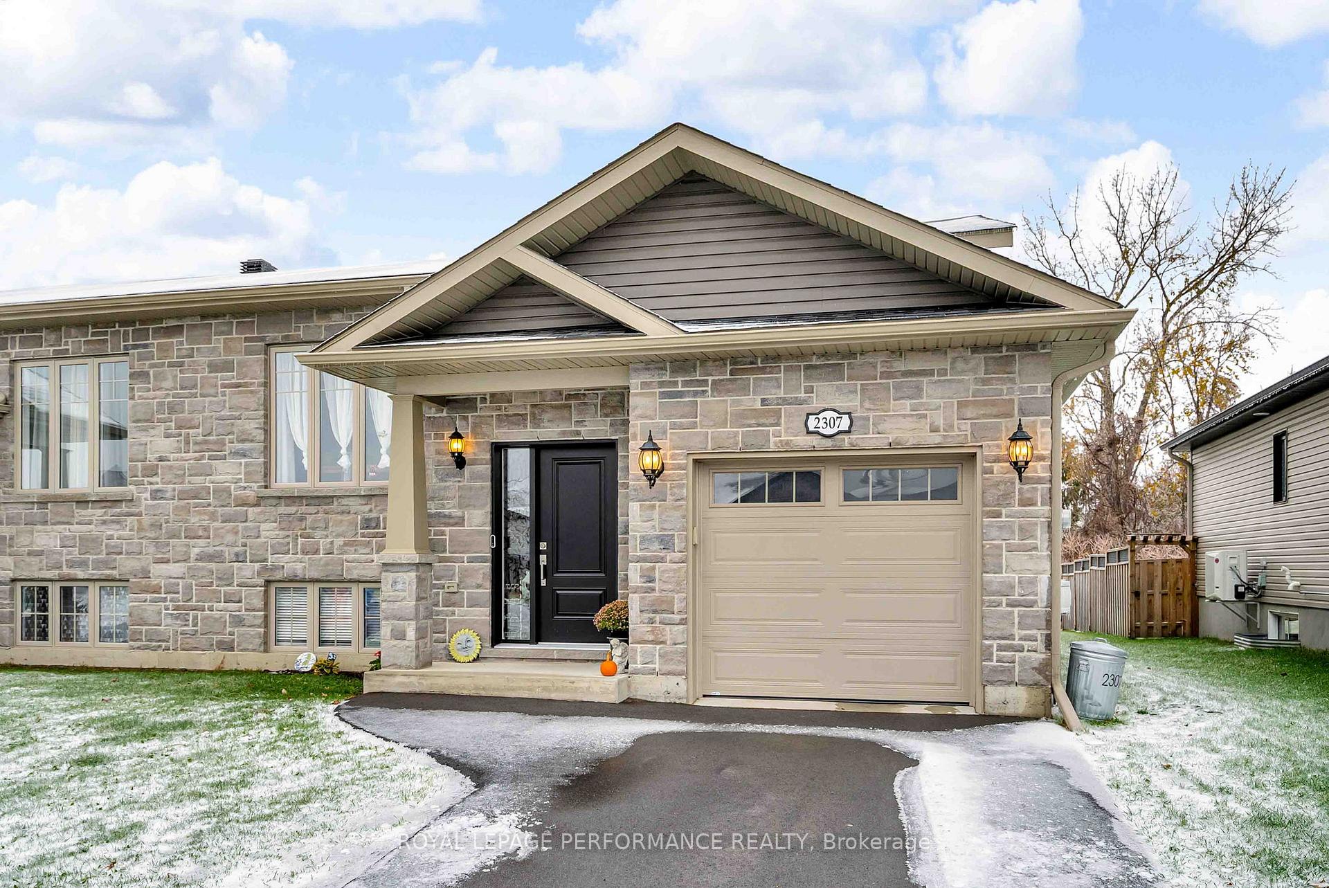 Photo 1 of 2307 Watson Crescent, Cornwall — HOMEH