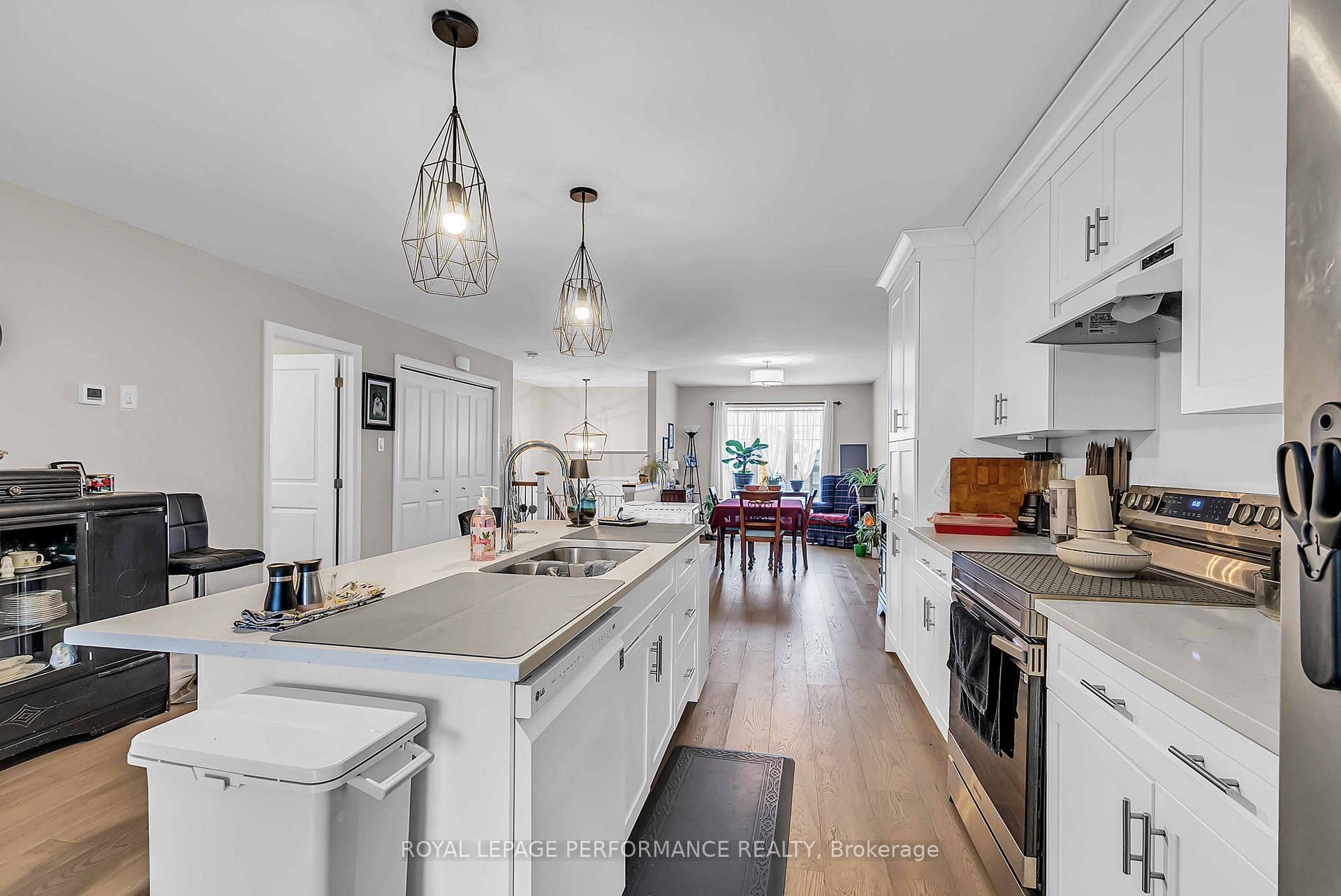 Photo 10 of 2307 Watson Crescent, Cornwall — HOMEH