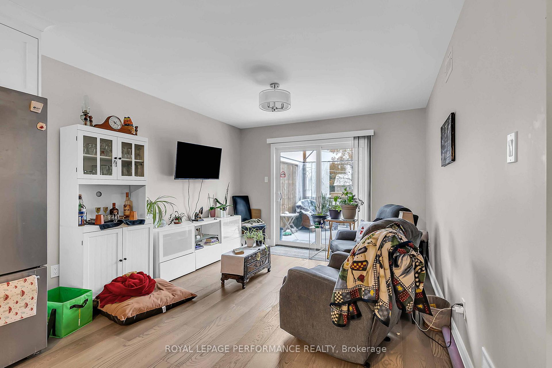 Photo 12 of 2307 Watson Crescent, Cornwall — HOMEH