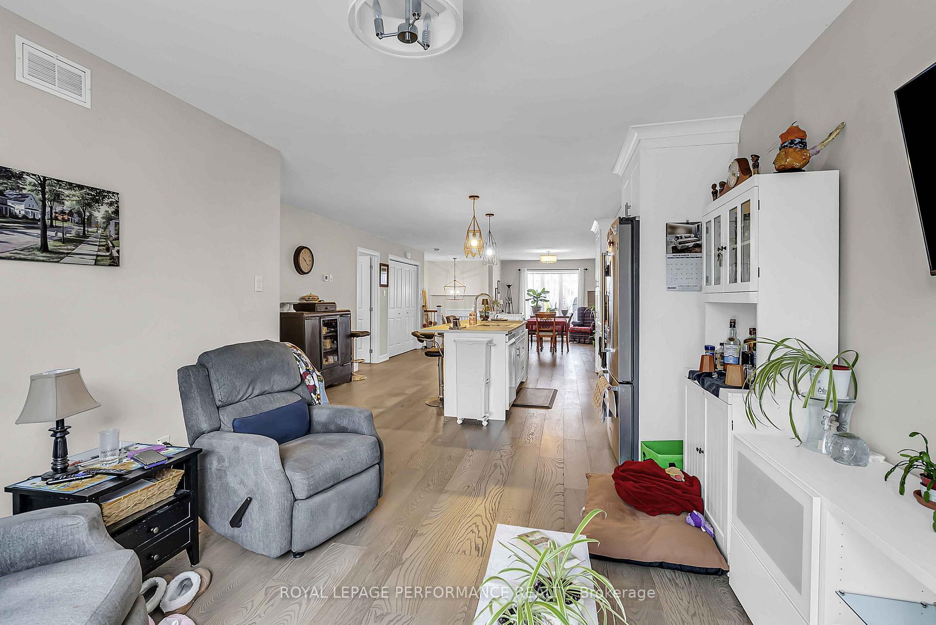 Photo 13 of 2307 Watson Crescent, Cornwall — HOMEH