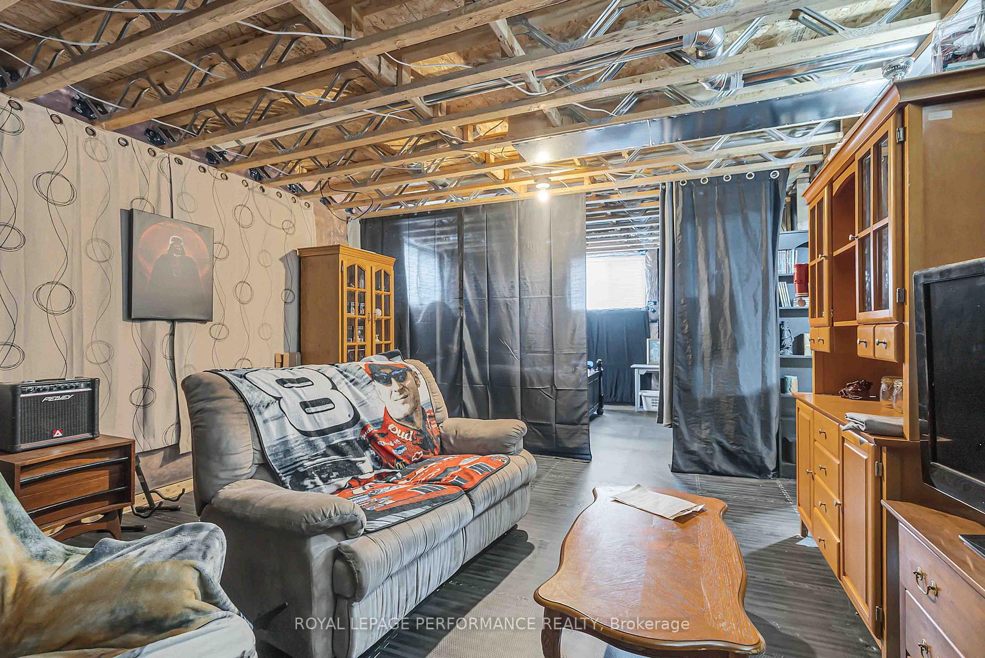 Photo 28 of 2307 Watson Crescent, Cornwall — HOMEH