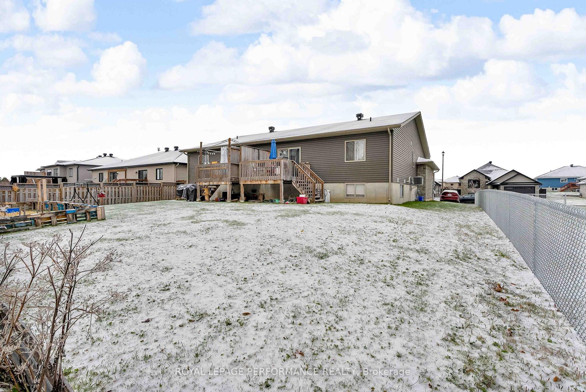 Photo 32 of 2307 Watson Crescent, Cornwall — HOMEH