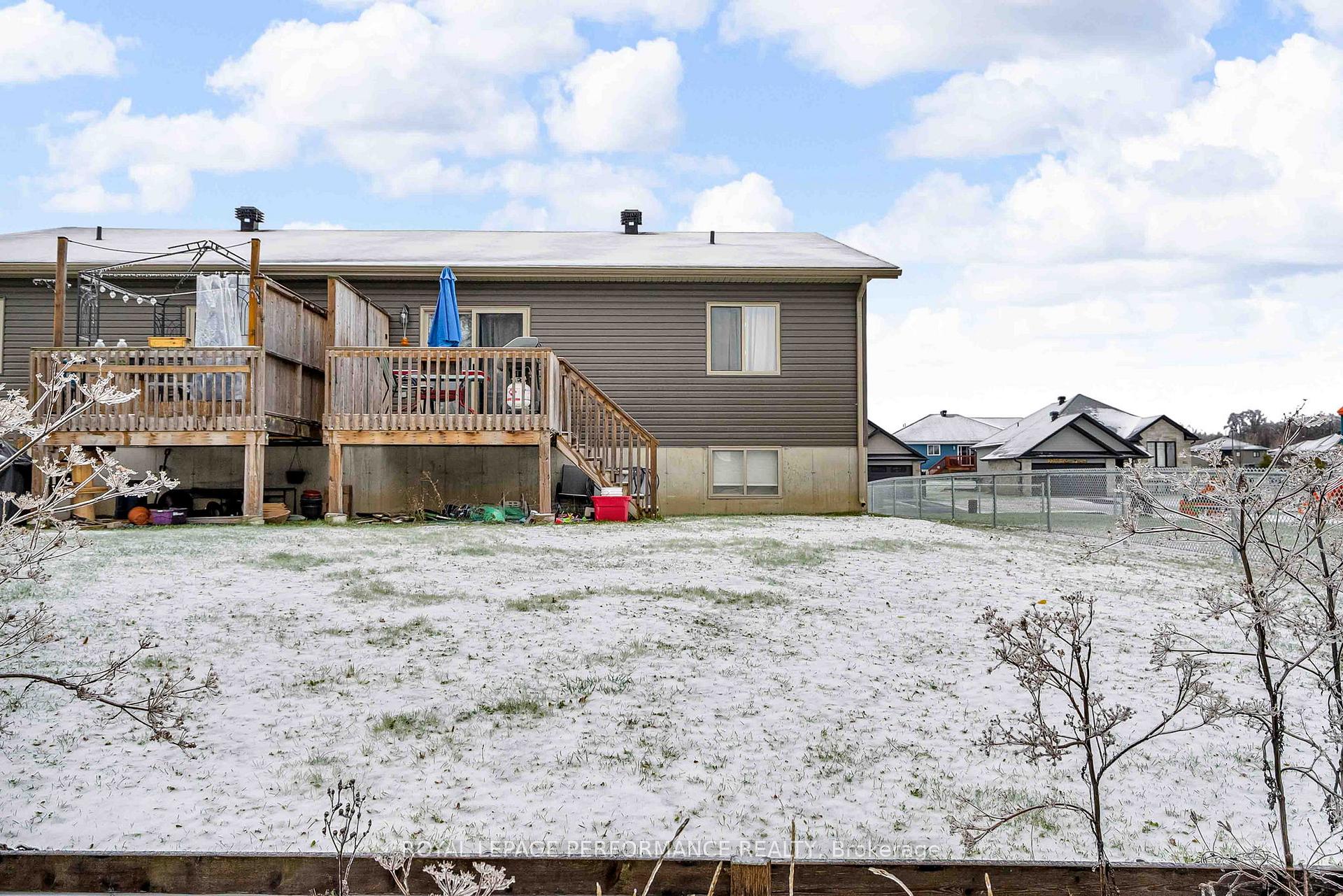 Photo 33 of 2307 Watson Crescent, Cornwall — HOMEH