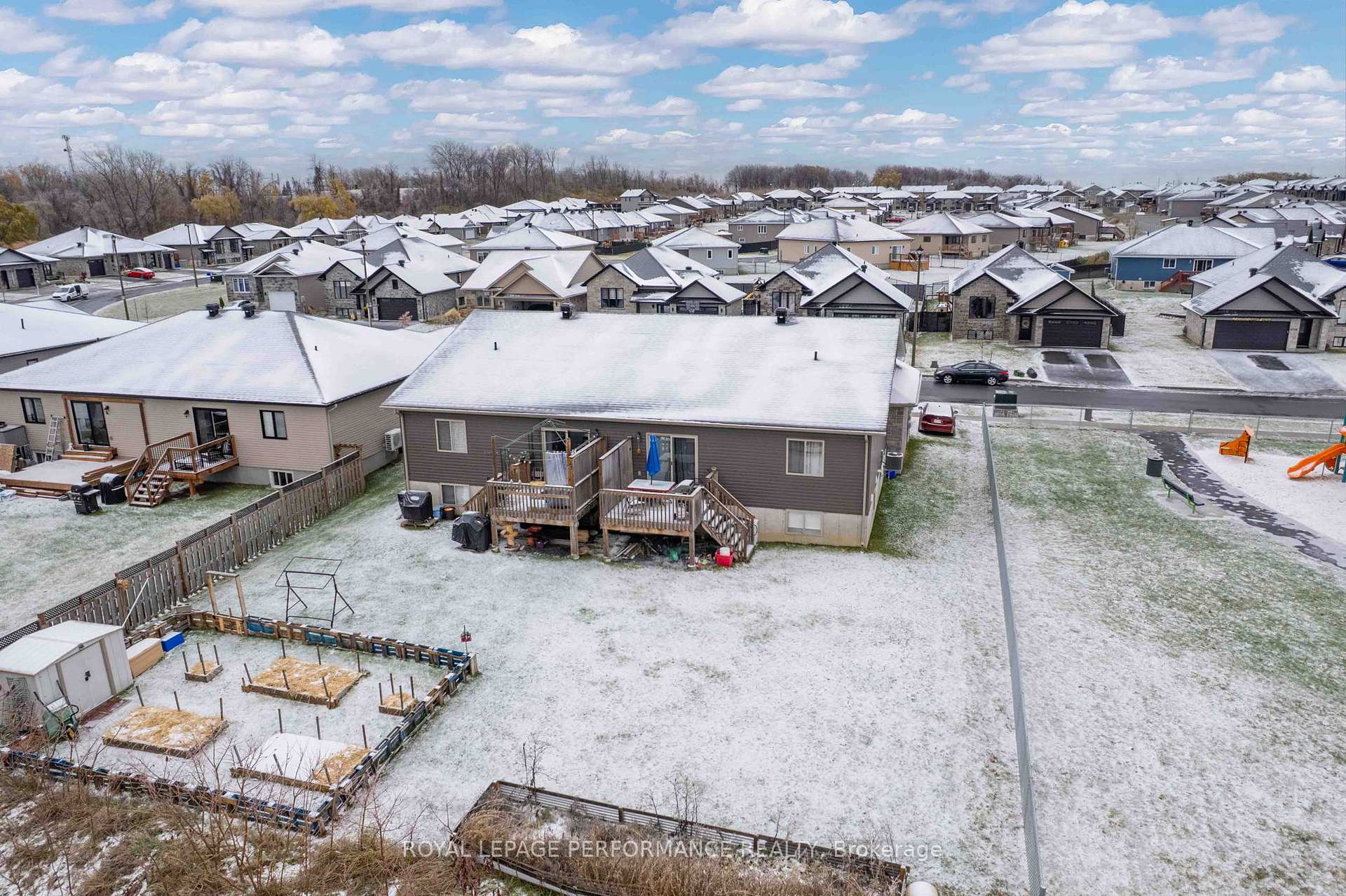Photo 35 of 2307 Watson Crescent, Cornwall — HOMEH