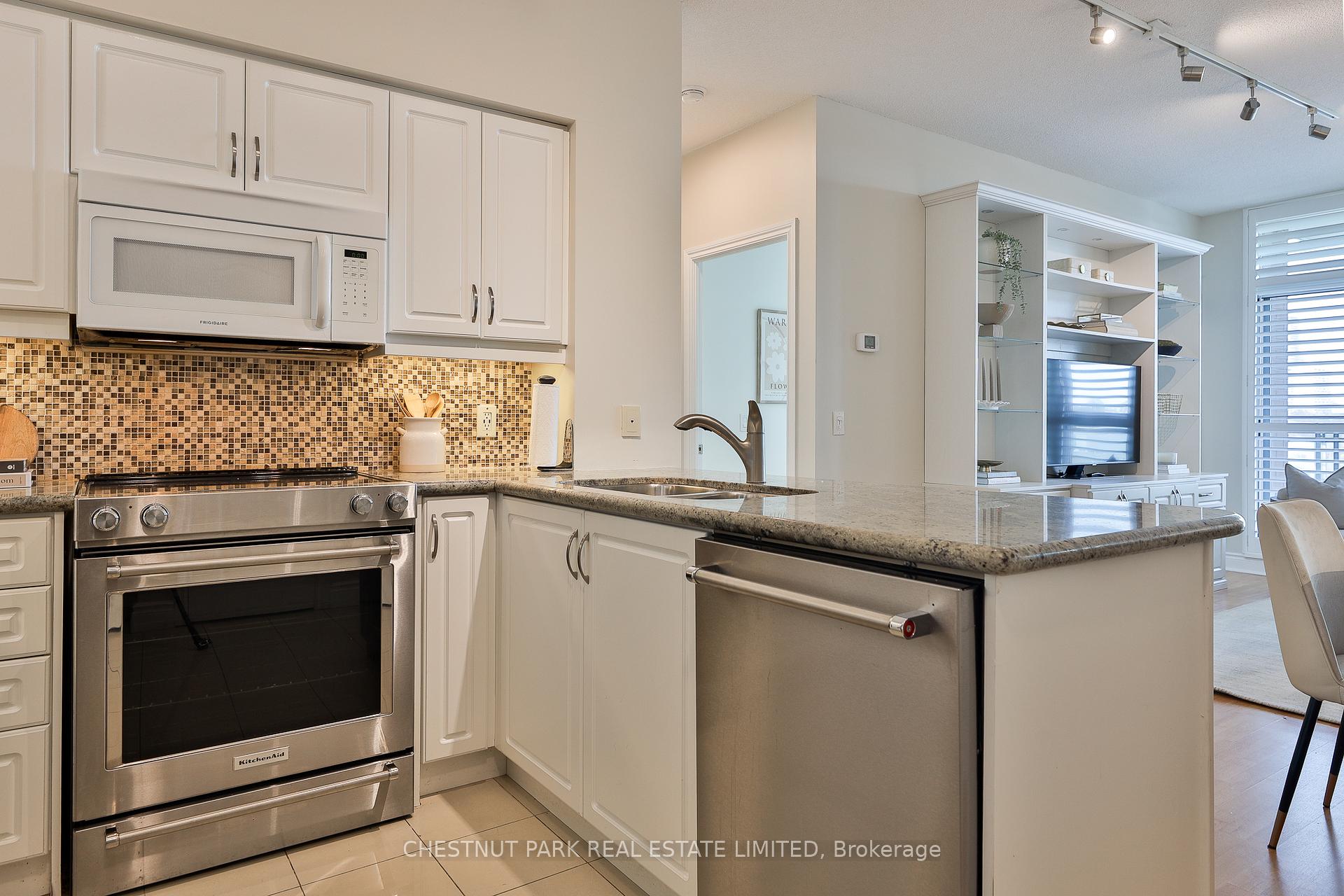 Photo 9 of Unit 1013, 319 Merton Street, Toronto, Mount Pleasant West — HOMEH