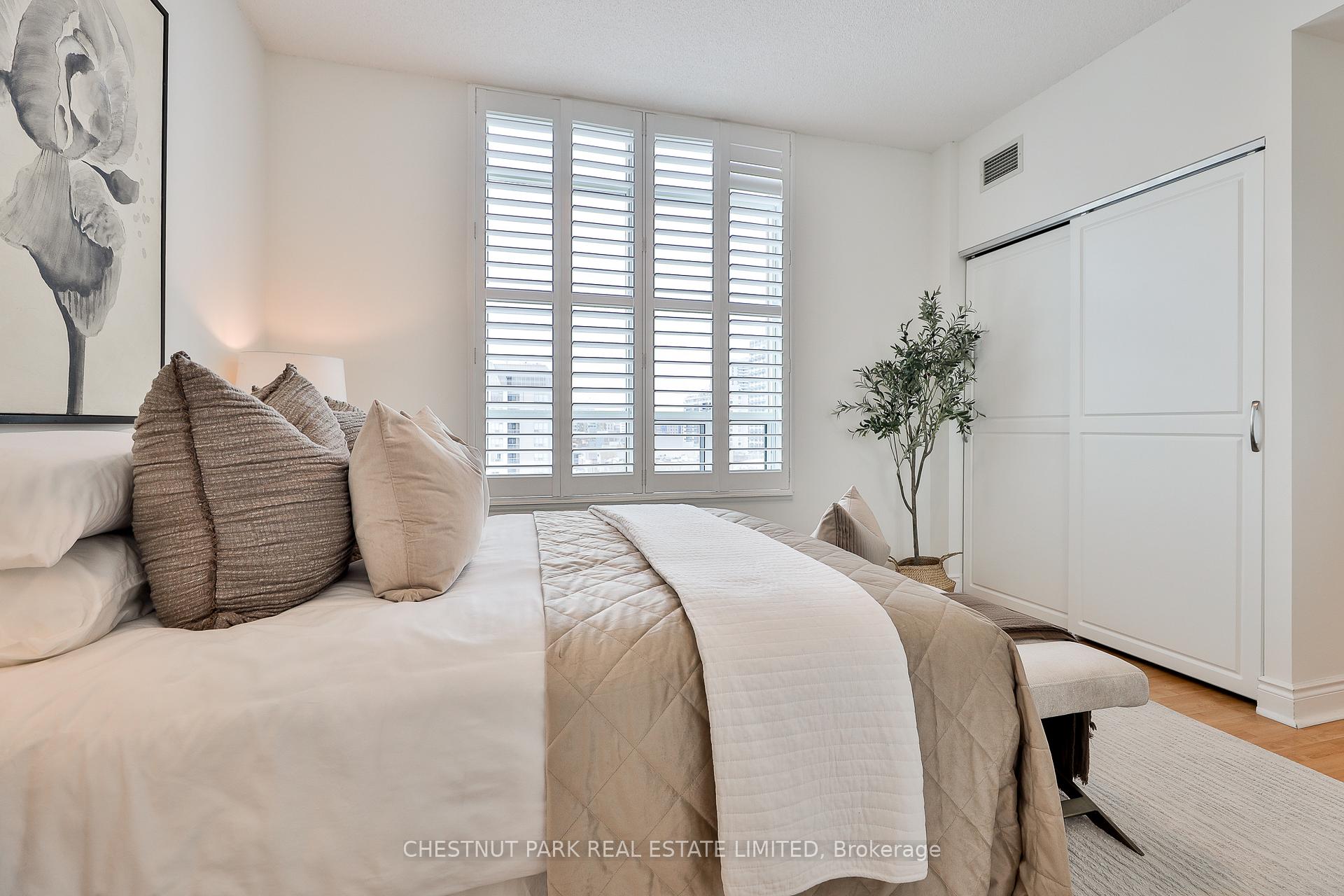 Photo 16 of Unit 1013, 319 Merton Street, Toronto, Mount Pleasant West — HOMEH