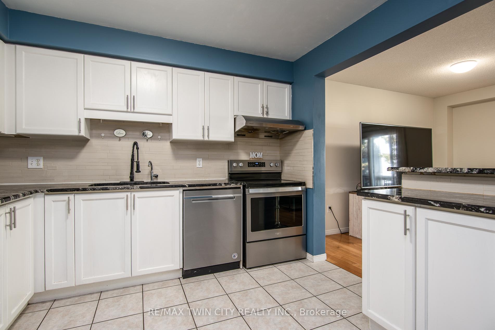 Photo 24 of Unit 8, 400 Wilson Avenue, Kitchener — HOMEH
