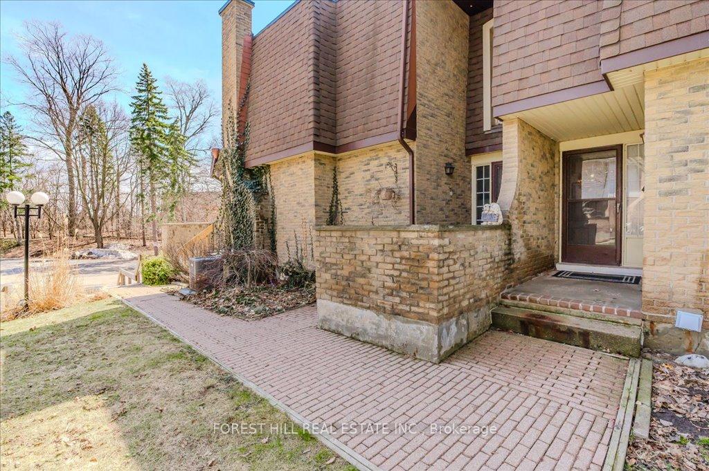 Photo 3 of Unit 3, 250 Kingswood Drive, Kitchener — HOMEH