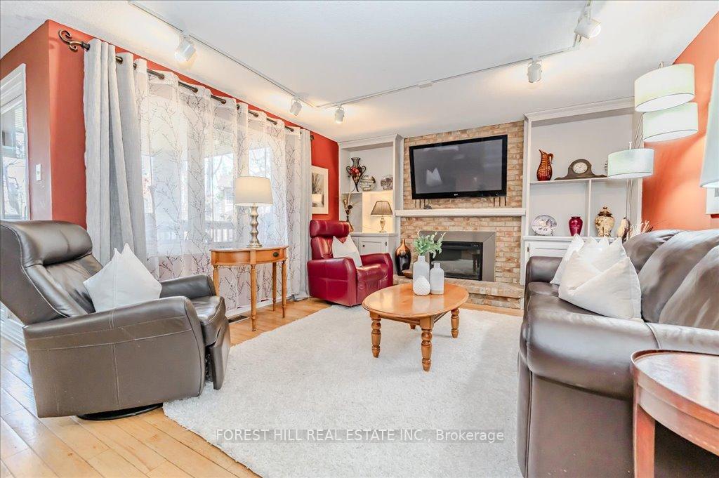Photo 7 of Unit 3, 250 Kingswood Drive, Kitchener — HOMEH