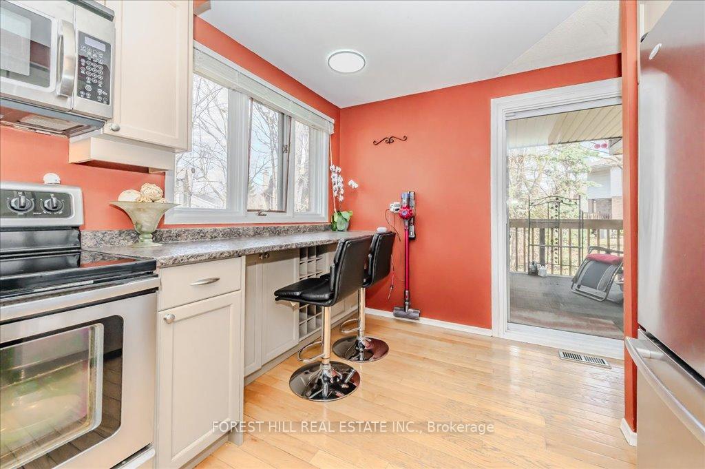 Photo 10 of Unit 3, 250 Kingswood Drive, Kitchener — HOMEH