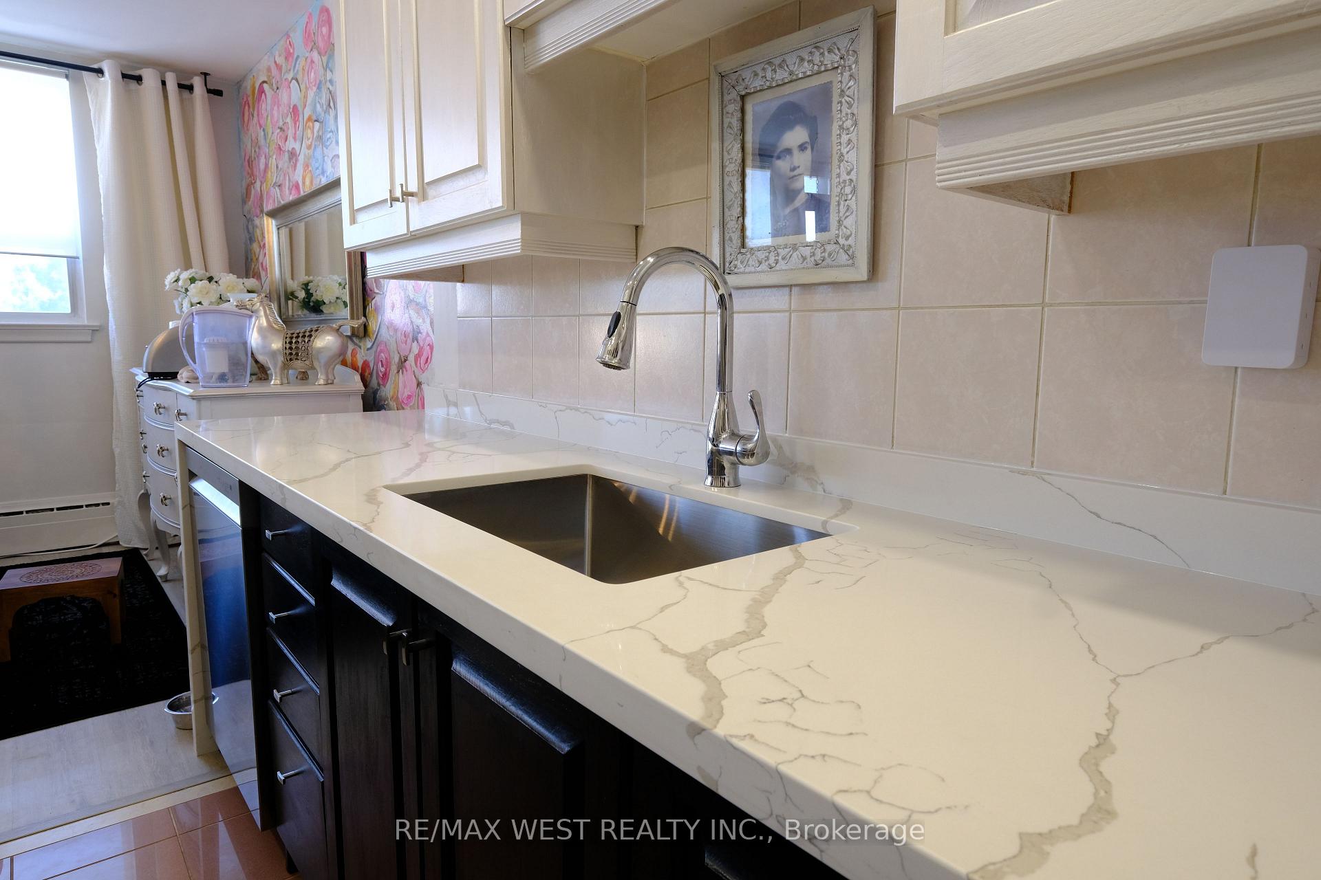 Photo 14 of Unit 302, 57 Neptune Drive, Toronto, Englemount-Lawrence — HOMEH