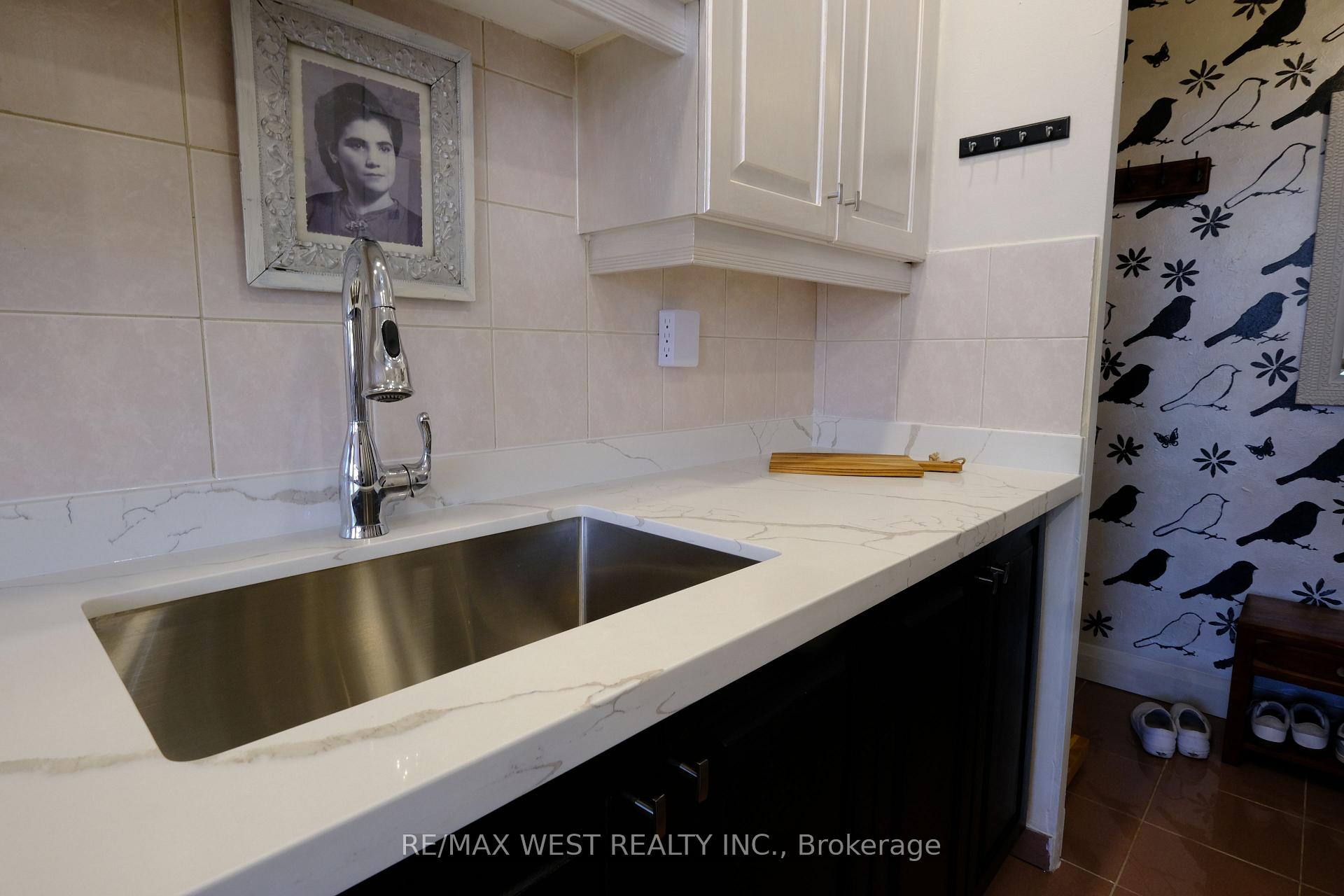 Photo 15 of Unit 302, 57 Neptune Drive, Toronto, Englemount-Lawrence — HOMEH