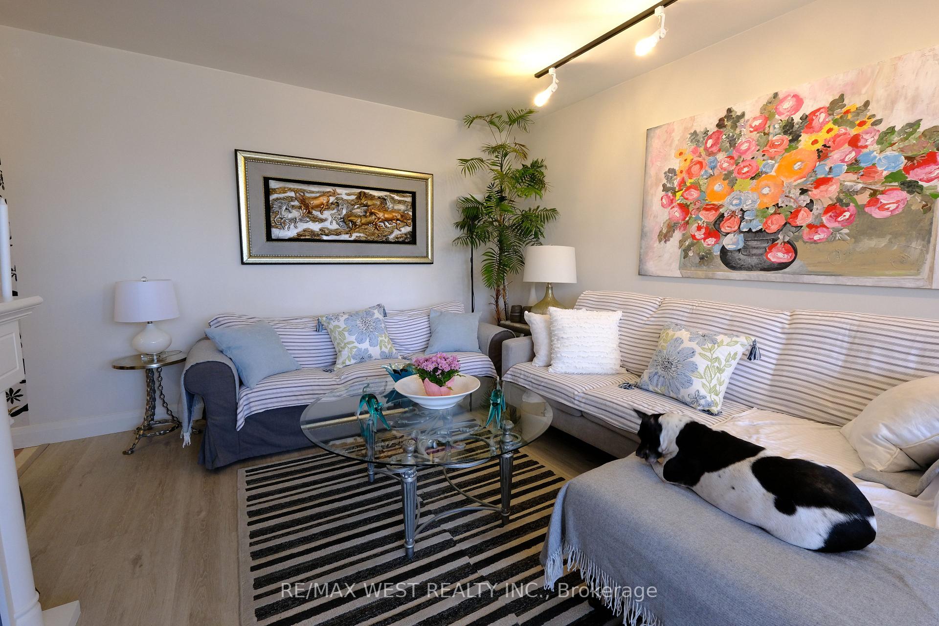 Photo 17 of Unit 302, 57 Neptune Drive, Toronto, Englemount-Lawrence — HOMEH