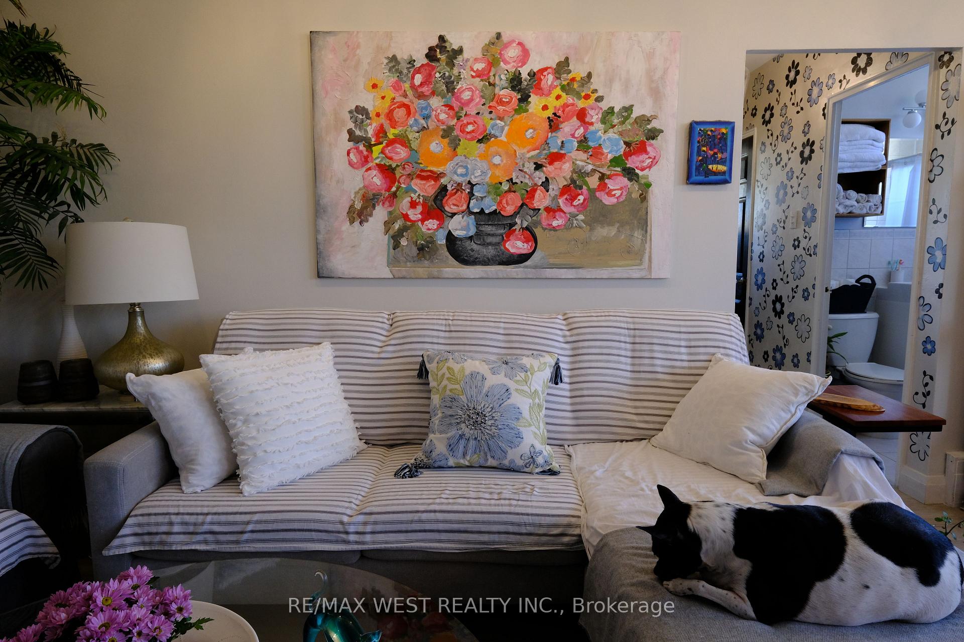 Photo 19 of Unit 302, 57 Neptune Drive, Toronto, Englemount-Lawrence — HOMEH