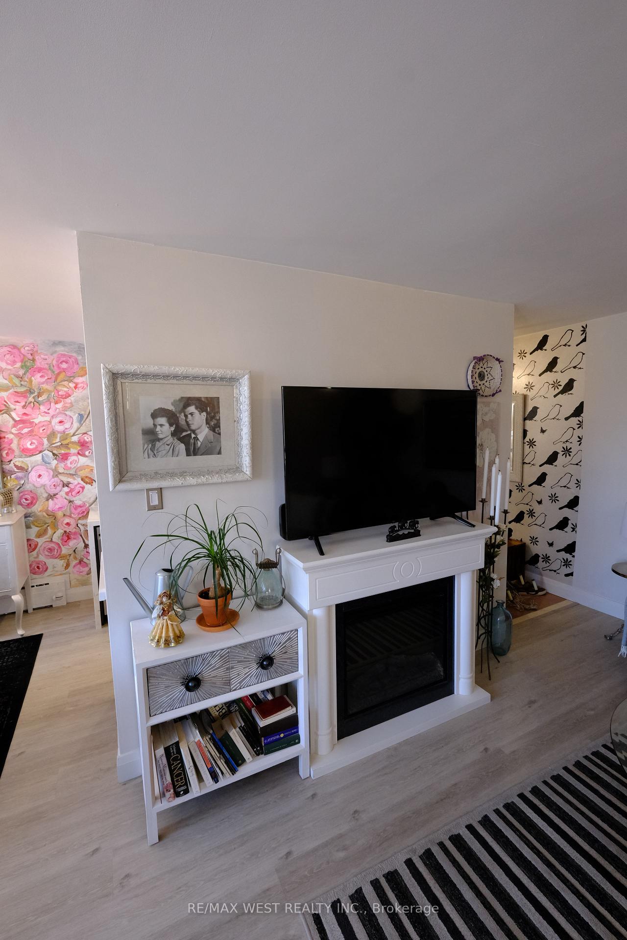 Photo 23 of Unit 302, 57 Neptune Drive, Toronto, Englemount-Lawrence — HOMEH