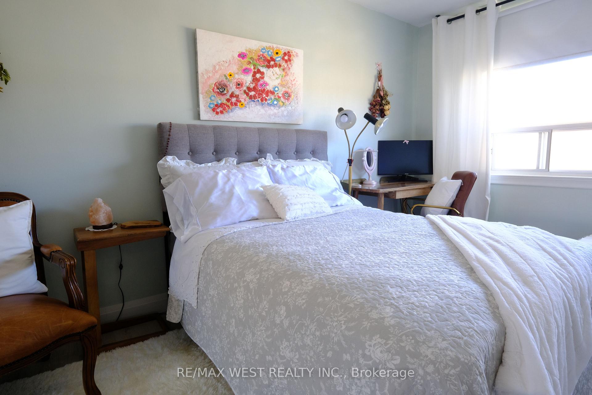 Photo 33 of Unit 302, 57 Neptune Drive, Toronto, Englemount-Lawrence — HOMEH