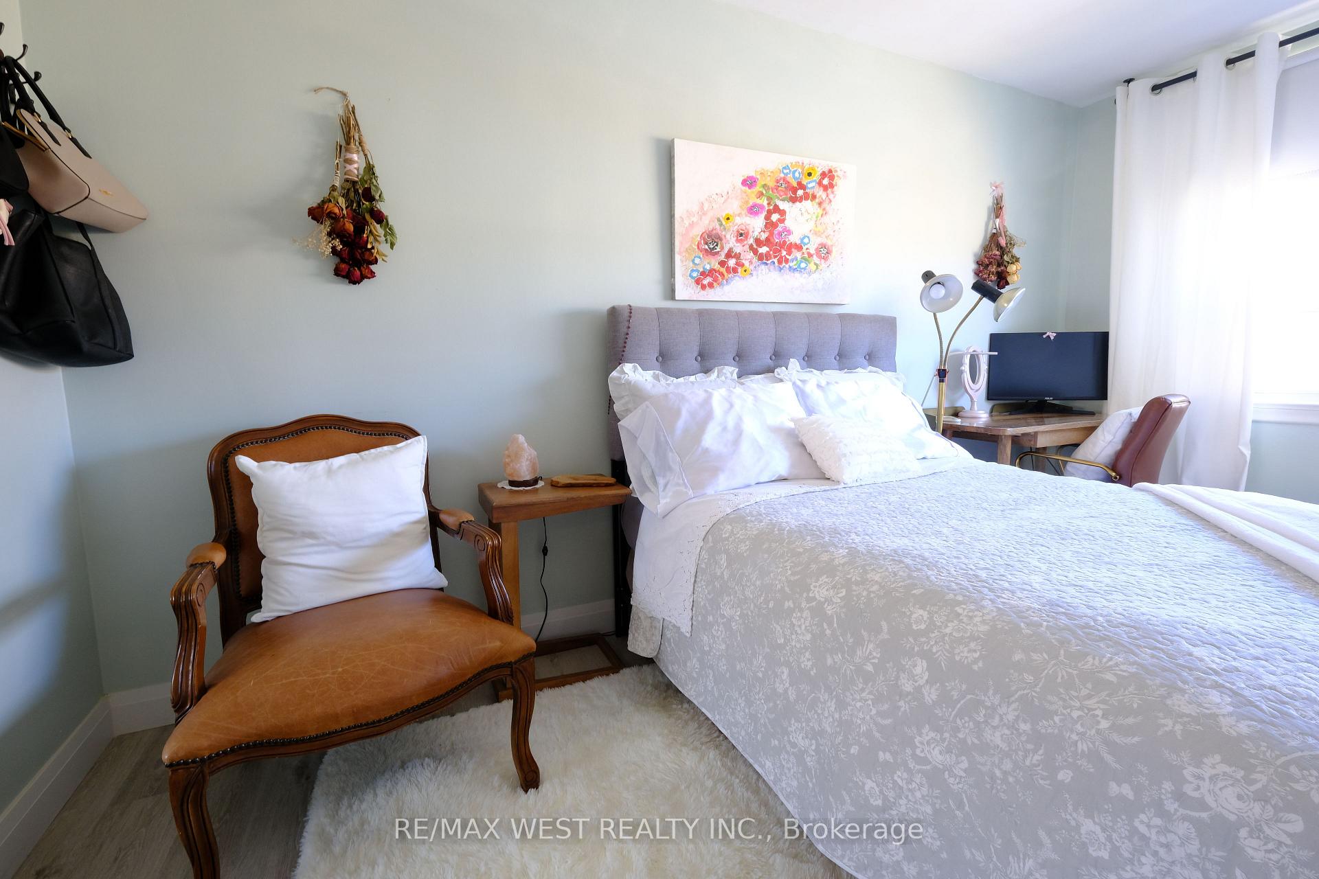 Photo 36 of Unit 302, 57 Neptune Drive, Toronto, Englemount-Lawrence — HOMEH