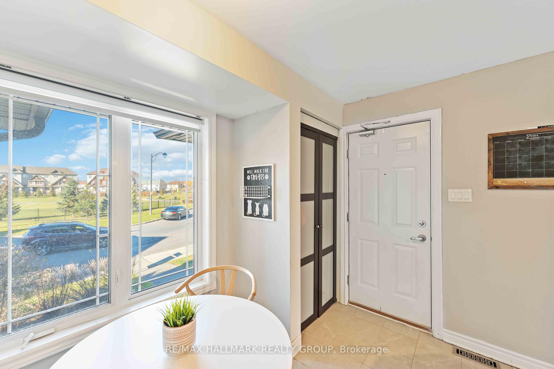 Photo 2 of 792 Lakeridge Drive, Ottawa, Avalon East — HOMEH