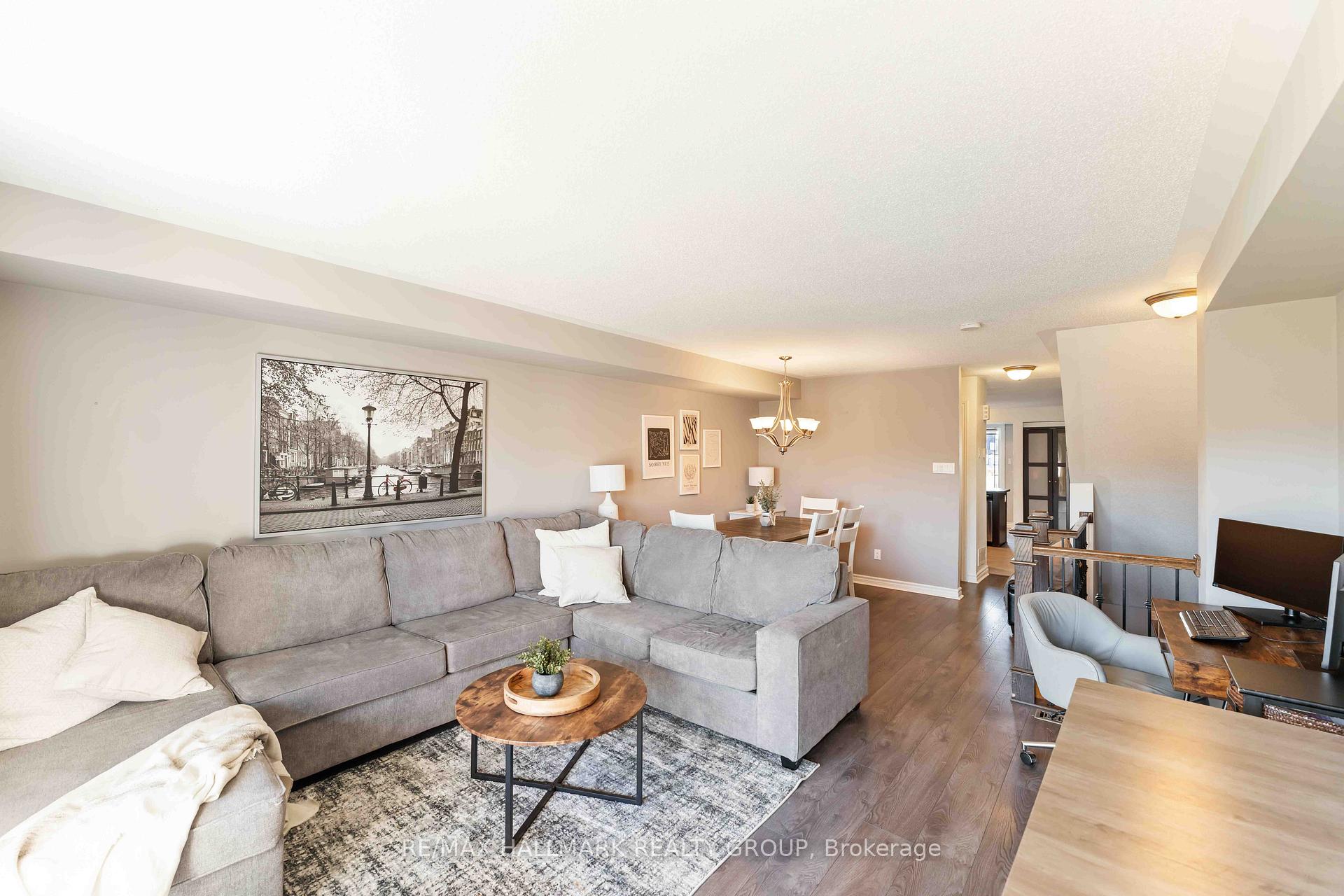 Photo 12 of 792 Lakeridge Drive, Ottawa, Avalon East — HOMEH