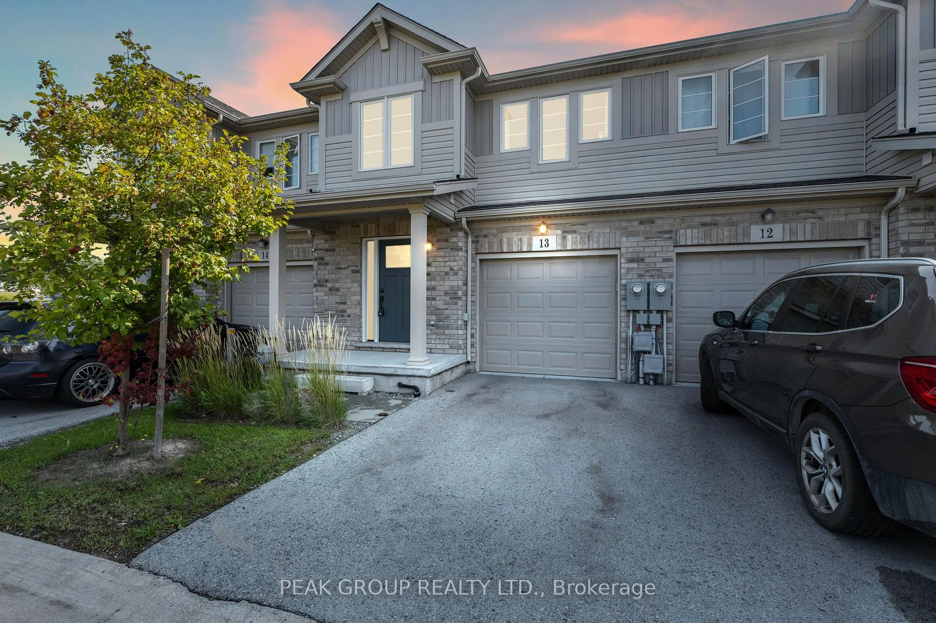 Front of Unit 13, 7945 Oldfield Road