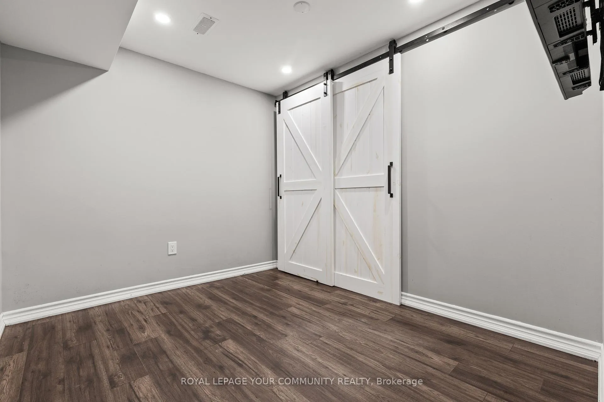 Photo 37 of 27 McCabe Lane, New Tecumseth, Tottenham — HOMEH