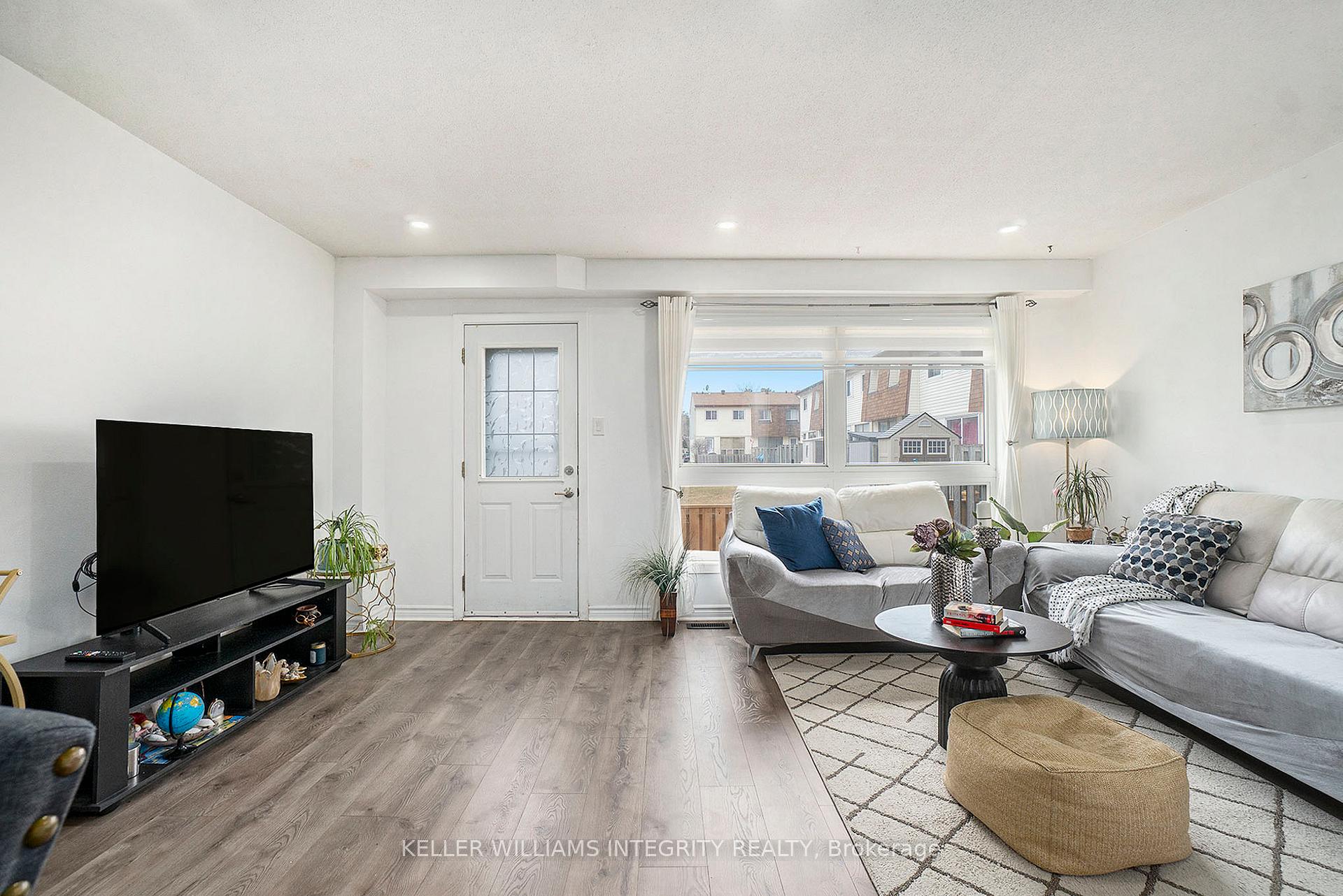 Photo 8 of Unit A, 85 Seyton Drive, Ottawa, Westcliffe Estates — HOMEH