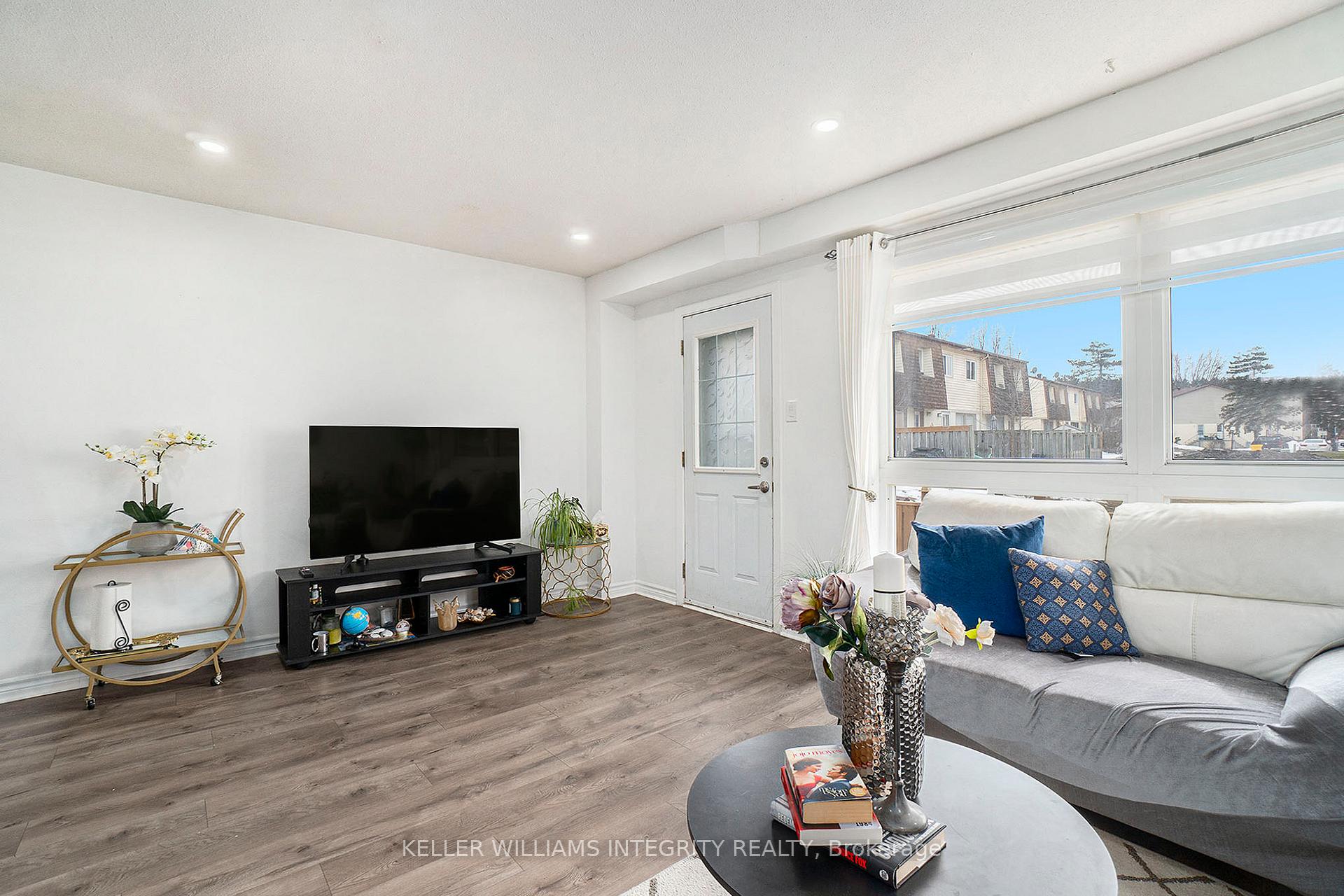 Photo 11 of Unit A, 85 Seyton Drive, Ottawa, Westcliffe Estates — HOMEH