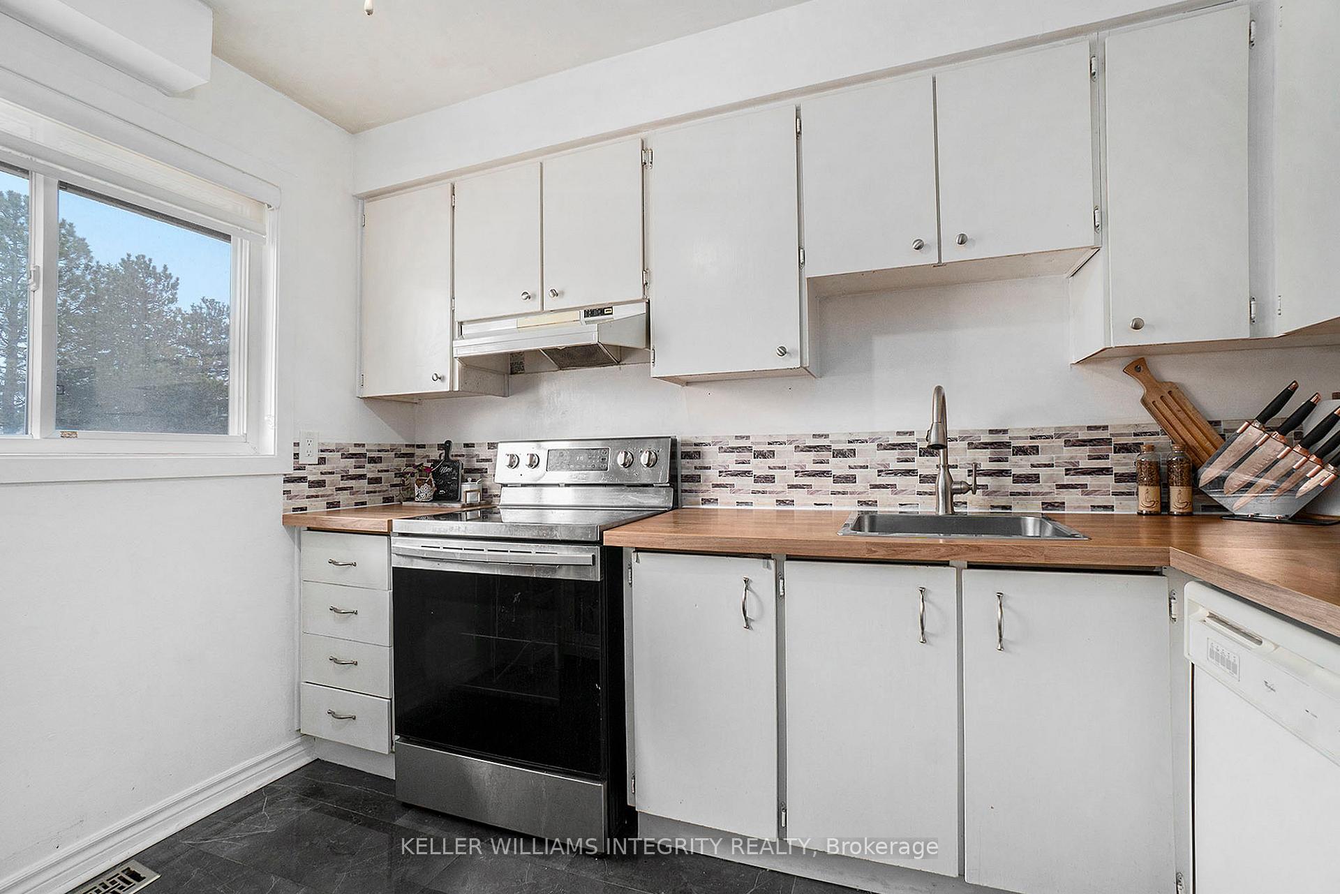 Photo 13 of Unit A, 85 Seyton Drive, Ottawa, Westcliffe Estates — HOMEH